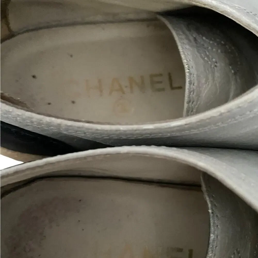 Chanel Calfskin Lace Up Cap Toe Sneakers size 38 US 8 Gray Grey Black - Picture 6 of 12